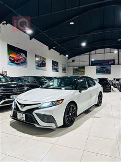 تۆیۆتا کامری